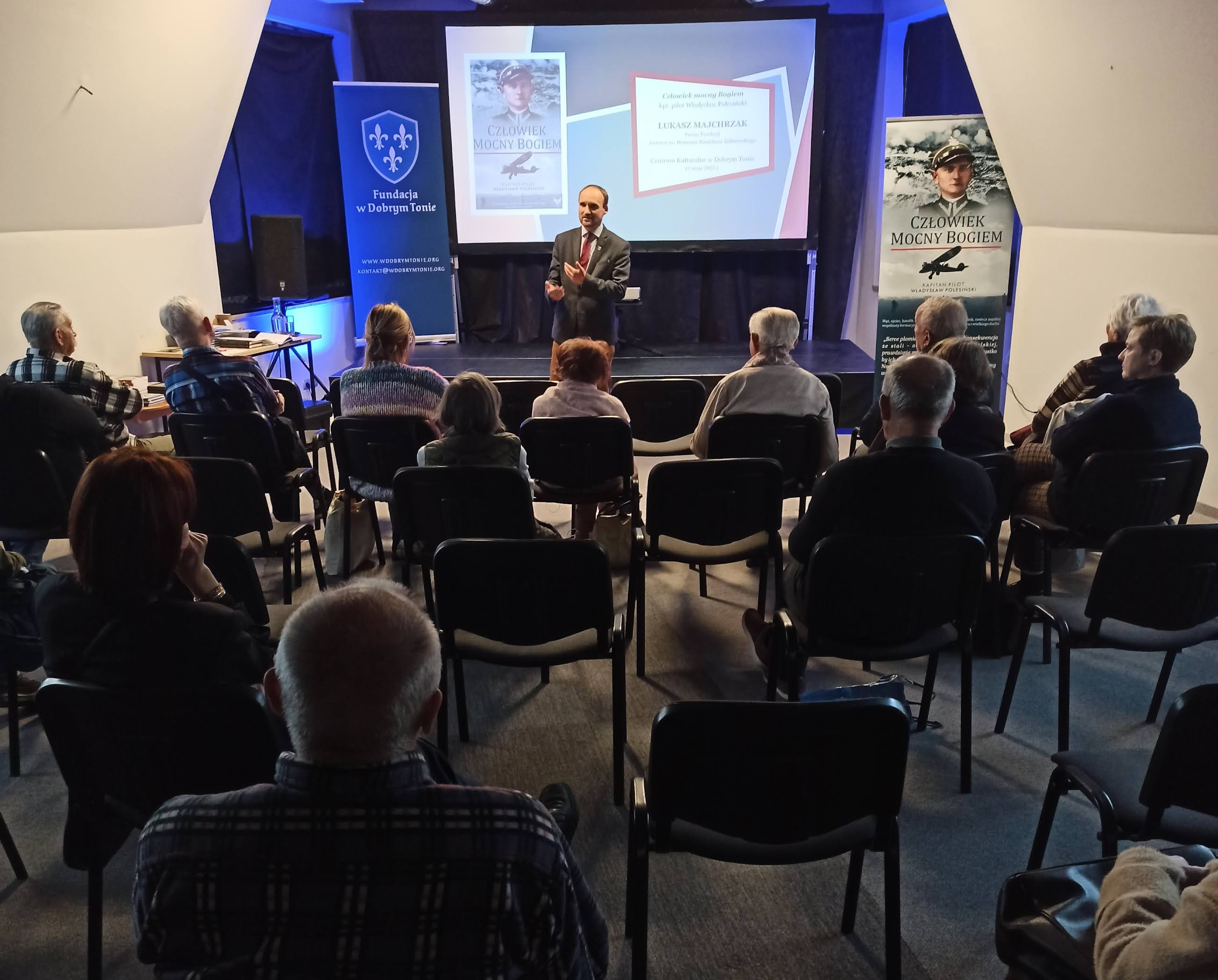"Człowiek mocny Bogiem." Kapitan pilot Władysław Polesiński